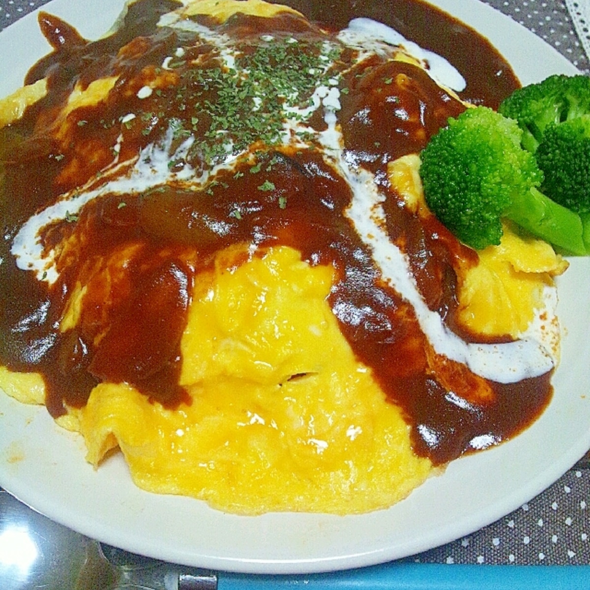 とろとろ まるで洋食屋さんのデミオムライス レシピ 作り方 By maria1917 楽天レシピ とろとろ まるで洋食屋さんのデミオムライス レシピ 作り方 By maria1917 楽天レシピ